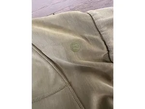 Lululemon Relaxed High Rise Pant Bronze Green Jogger Size 2 thumbnail 9