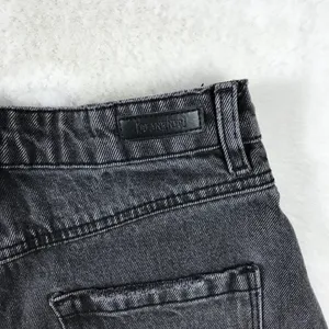 BLANK NYC Black High Rise Jean Shorts 25 thumbnail 4