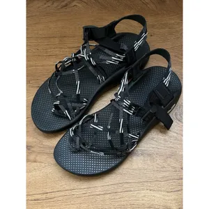 Chacos Strappy Sandal Women W10 Scatter Black White Triple Weave Adjust Straps thumbnail 3