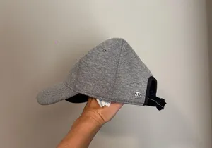 Lululemon hat thumbnail 2