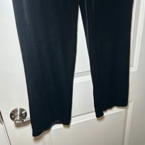 Studio JPR Womens Black Velvet Straight Leg Trousers Size M Dress Pants thumbnail 3