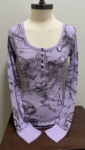 VTG DELIA*S Graphic Purple Waffle Knit Long Sleeve Henley M thumbnail 1
