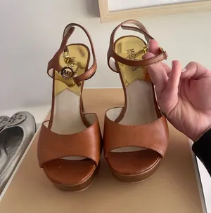 Michael Kors heels thumbnail 1