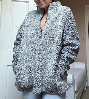 Gray Fuzzy Sherpa Pullover Size XL thumbnail 1