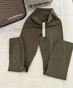 NWT Lululemon Army Green Align crop 23  thumbnail 1