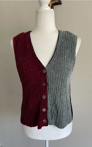 Two-Tone Ribbed V-Neck Button Front Sweater Vest - Burgundy & Gray thumbnail 1