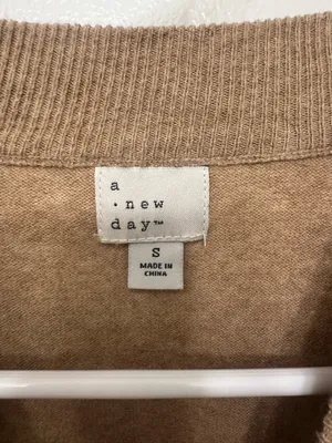 EUC A New Day Lightweight Carmel Sweater | Soft Neutral Knit Pullover thumbnail 3
