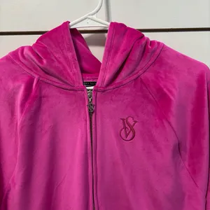 Victoria’s Secret Velour Velvet Zip Up thumbnail 6