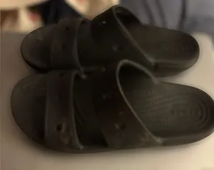 CROCS CLASSIC UNISEX BLACK DOUBLE-STRAP SANDA size 6 thumbnail 1