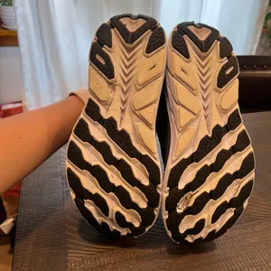 Hoka Clifton 8 black and white shoes size 8.5 B women thumbnail 5