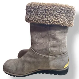Stuart Weitzman Suede Shearling Lined Winter Boots‎ Taupe Croc Embossed Size 7.5 thumbnail 9