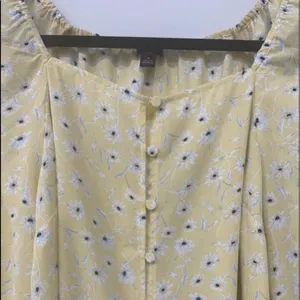 ANN TAYLOR Yellow and White Floral Print Blouse Size M thumbnail 2