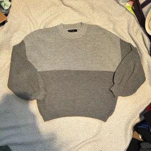 SHEIN Colorblock Drop Shoulder Sweater  thumbnail 2