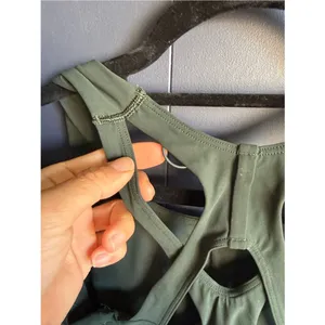 Lululemon Stash It Bra *Medium Support, B/C Cup, Rainforest Green, Size 4, EUC thumbnail 3
