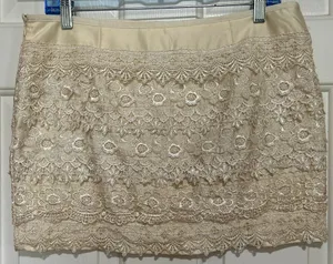 Sans‎ Souci Women's Beige/Cream Lined Lace Mini Skirt Zips on Side Size L thumbnail 1