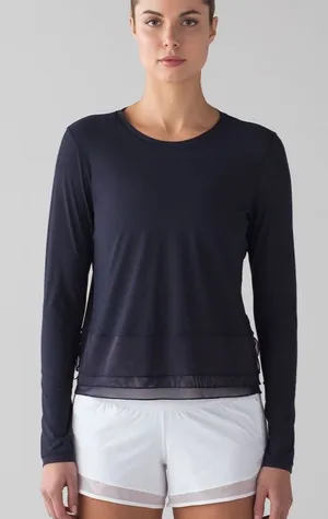 Lululemon Sole Training Long Sleeve Midnight Navy Size 2 Athletic Training thumbnail 1