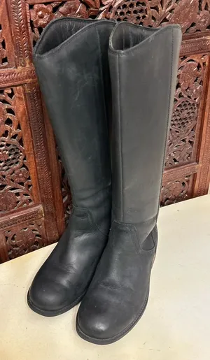 UGG Seldon Tall Black Leather Riding Boots Rear Zipper1009201 Womens Size 7 thumbnail 1