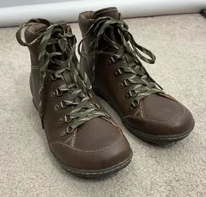 B.O.C Alyssa‎ Brown Removeable Footbed Ankle Boots Size 7.5M Women's thumbnail 1