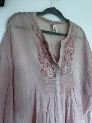 Free People Vintage‎ Dusty Pink Gauzy Semi Sheer Button Up Blouse Shirt thumbnail 3
