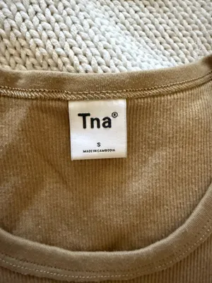 Aritzia TNA Tank Top Cropped thumbnail 2