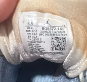 Air Jordan 1 Mid High Top White/Blue thumbnail 4