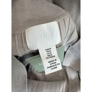 H&M NWT Rib Knit Dress Women's M Beige Tan V Neck Collared Bodycon Midi thumbnail 8