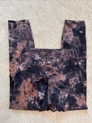 lululemon- size 4 thumbnail 2