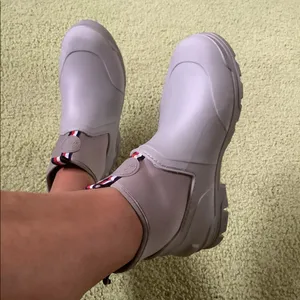 Tommy Hilfiger rain booties- easy to pull on / off - NEW condition ☔️☔️ thumbnail 3