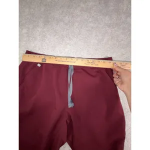 figs scrub set Mens tansen jogger pants (L Short) / leon top (L) Burgundy thumbnail 10