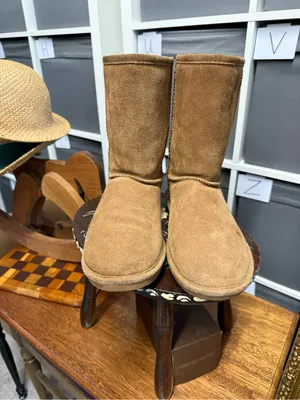 Bearpaw Emma Short Hickory Classic Chestnut Suede Boots thumbnail 5