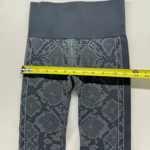 lululemon athletica Black Snake-Print Seamless Leggings thumbnail 4