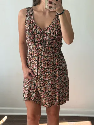 Spring Street Floral Dress thumbnail 4