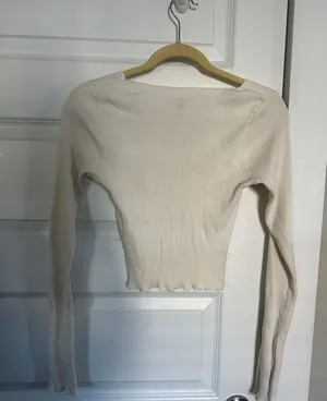 Beige Scoop Neck Long Sleeve Tee 🌿 thumbnail 5