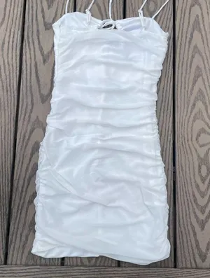 NWT Princess Polly Sassy Mini Dress White Size 4 Keyhole Fitted thumbnail 6