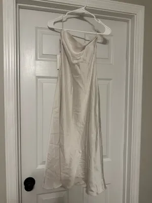 NWT Aritzia Charmaine Dress thumbnail 2