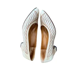 Vintage Bruno Magli Women's Beige Leather Pointed Toe Kitten Heel‎ Pumps Size 7 thumbnail 2