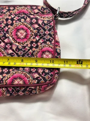 D6. Vera Bradley Pink Medallion Crossbody Bag thumbnail 6