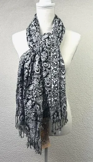 Gift‎ From Jerusalem Scarf Womens One Size Black White Paisley Cashmere Fringe thumbnail 1