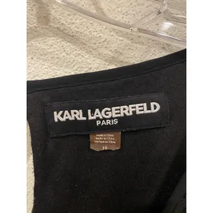 Karl Lagerfeld Paris Dress Womens 12 Black 3D Floral Lace Sleeveless Shift thumbnail 3