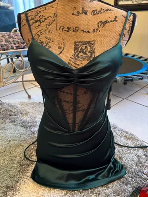 Stunning mini dress size S. ❤️ Green thumbnail 4
