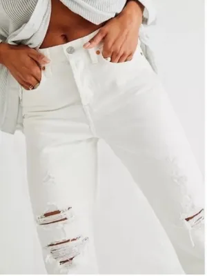 Levi’s White Wedgie Straight Jean thumbnail 3