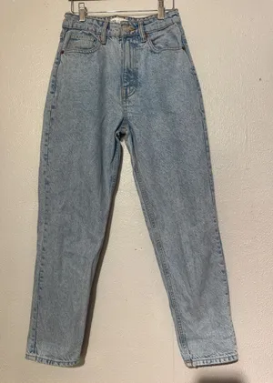 ZARA Light Wash High-Waisted Mom Jeans Tapered Leg - Size 4 (EUR 36) thumbnail 1