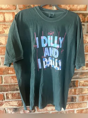Comfort Colors Green Graphic Tee with I dilly I dally print thumbnail 1