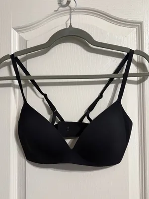 💙Lululemon Take Shape Black Bra Padded‎ Wireless 32C thumbnail 2