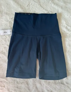 Aritzia TNA Butter Biker Shorts thumbnail 2