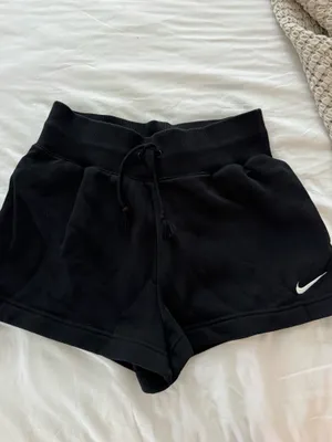 Nike shorts  thumbnail 2