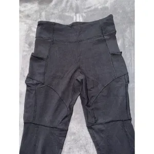 Lululemon Women's Black Cargo Leggings High Rise Zip Pockets Sz 8 thumbnail 5