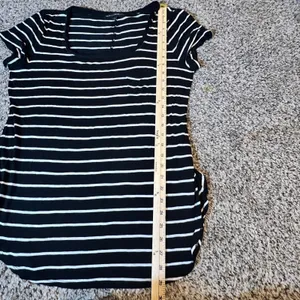 White House Black Market Black‎ White Striped Scoop Neck Tee Shirt Womens Medium thumbnail 5