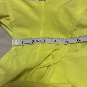 Lululemon Speed Up LR Short 2.5" Lined Neon Yellow Size 12 Athletic Breathable thumbnail 7