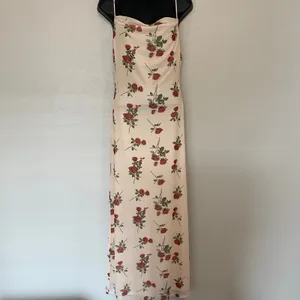 Stitch & Feather Womens Sz Small Maxi Dress Roses Low Back Romantic Feminine thumbnail 3